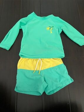 Old navy Green & Yellow Rash Guard Swim Set - 6-12m